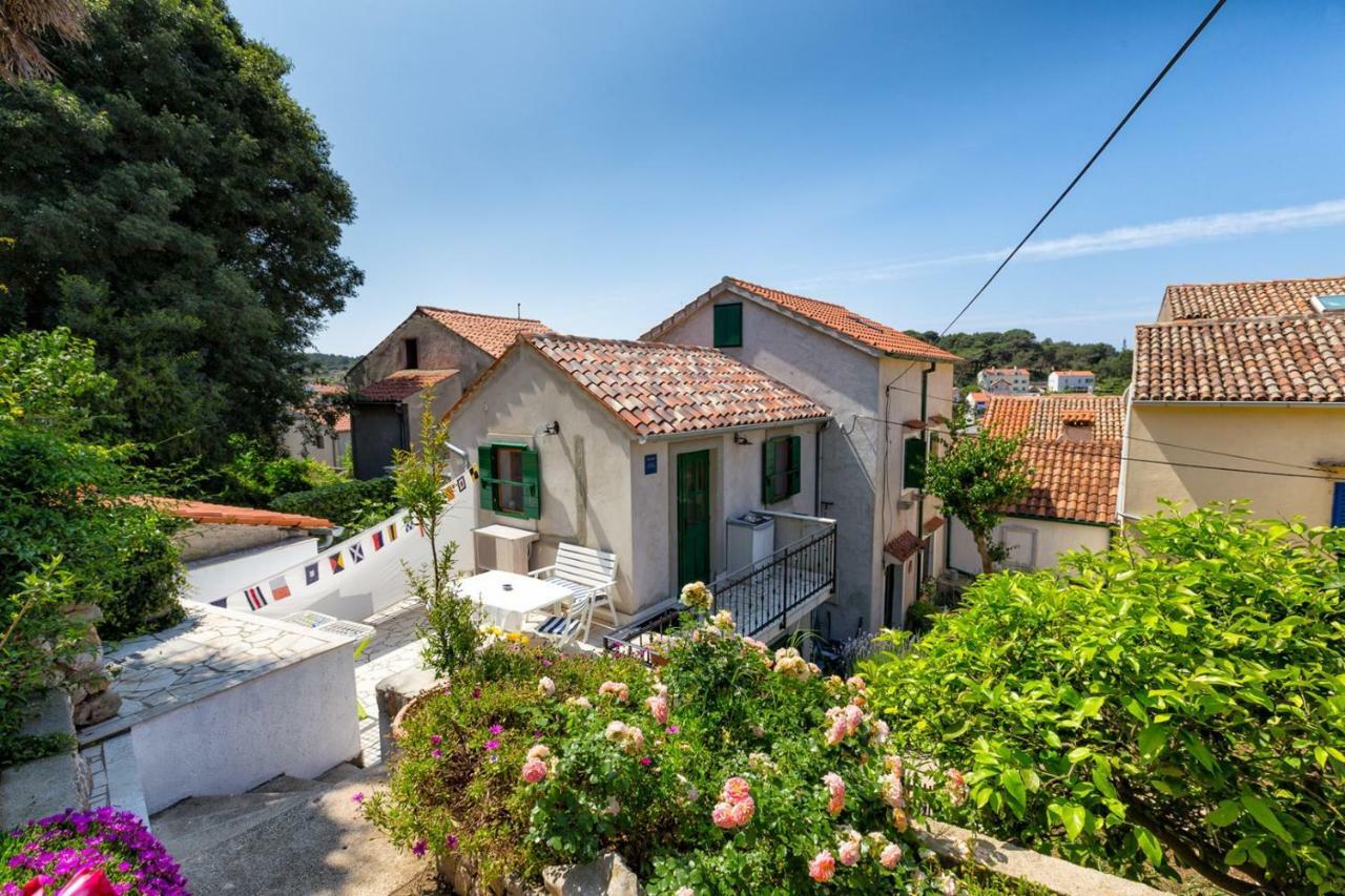 Apartments Nautica, Mali Losinj Exterior photo
