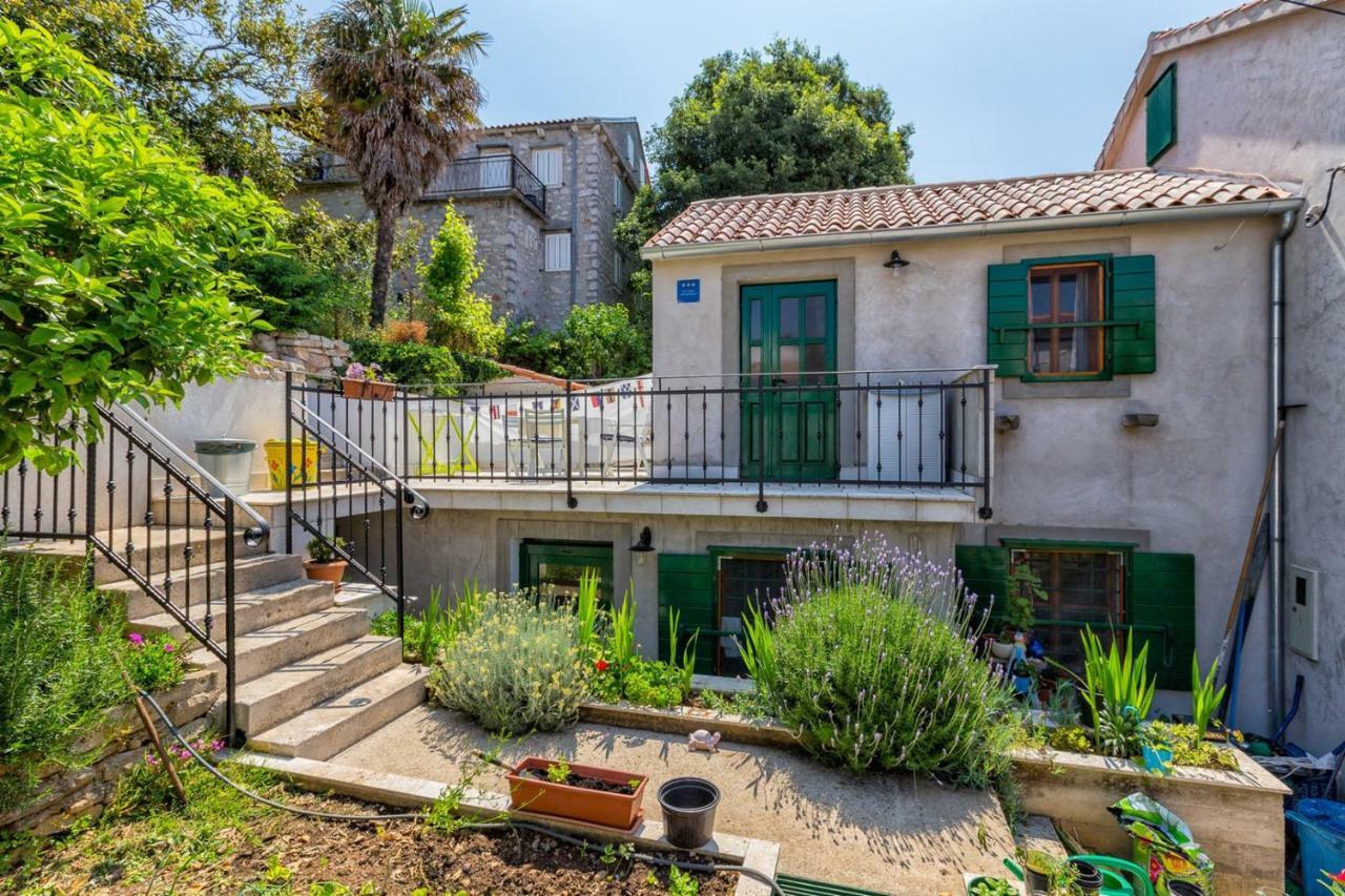 Apartments Nautica, Mali Losinj Exterior photo
