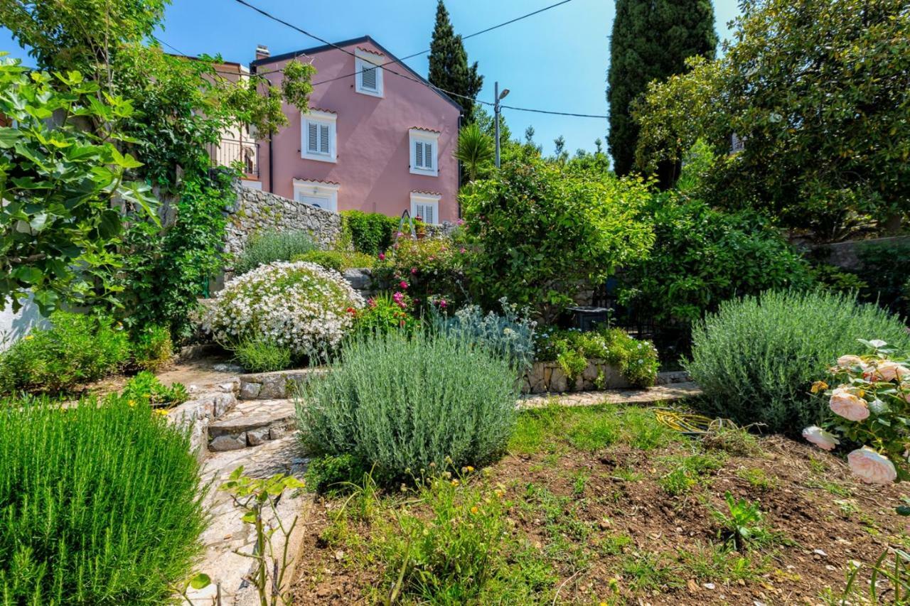 Apartments Nautica, Mali Losinj Exterior photo