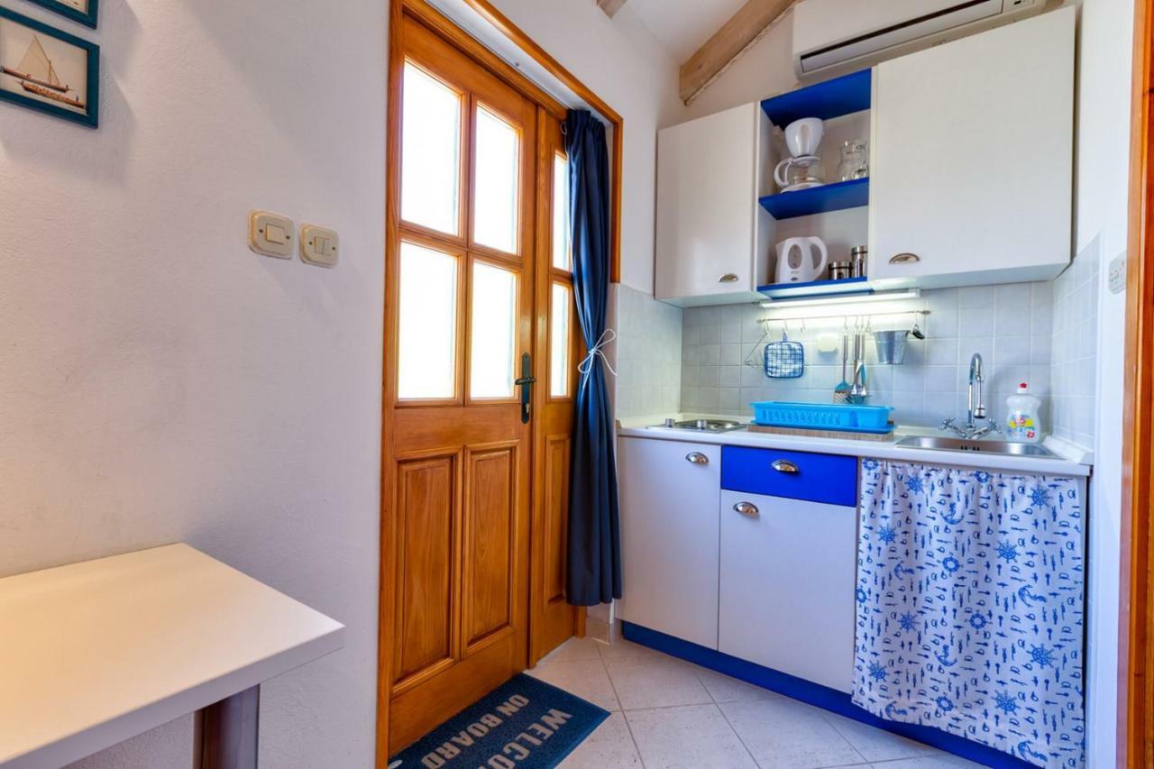 Apartments Nautica, Mali Losinj Exterior photo