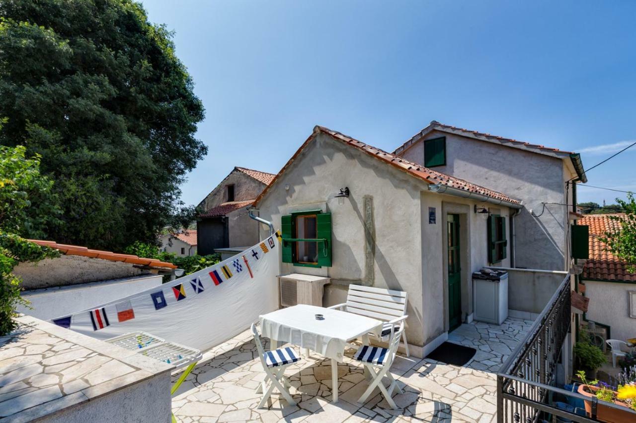 Apartments Nautica, Mali Losinj Exterior photo